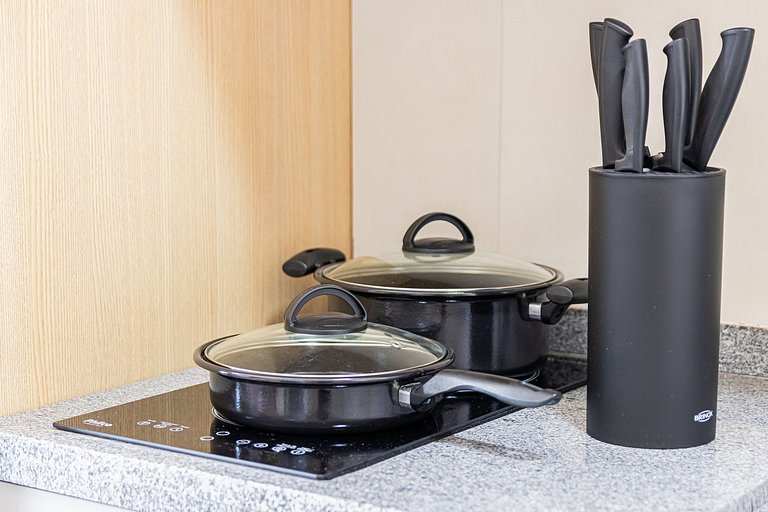 Studio Frente ao Metrô - 2 Camas Solteiro