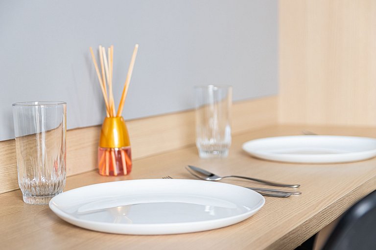 Studio Frente ao Metrô - 2 Camas Solteiro