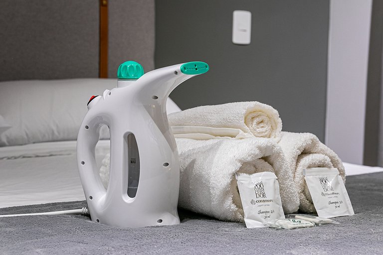 Studio imbatível - Metrô e Vaga de garagem!