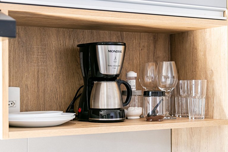 Studio imbatível - Metrô e Vaga de garagem!