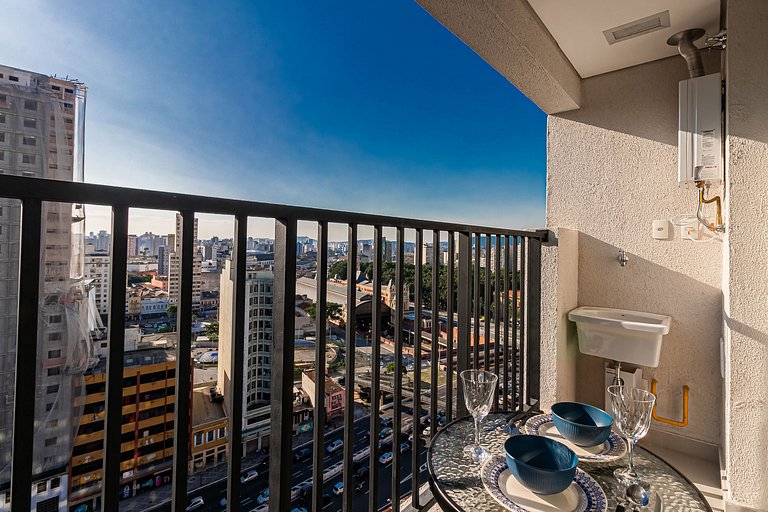 Apê c/ Ar Condicionado + Piscina, Rooftop e Metrô