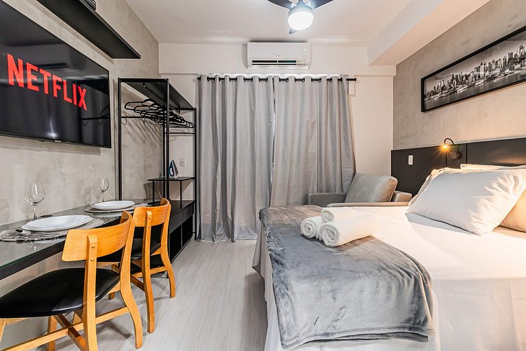 Studio TOP + AC, Vaga, Piscina, Rooftop e Metrô