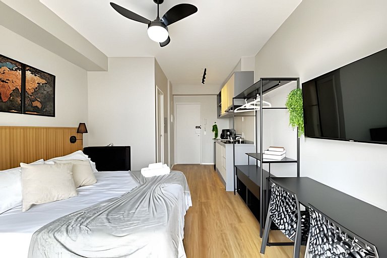 Studio Charmoso + Piscina e Metrô