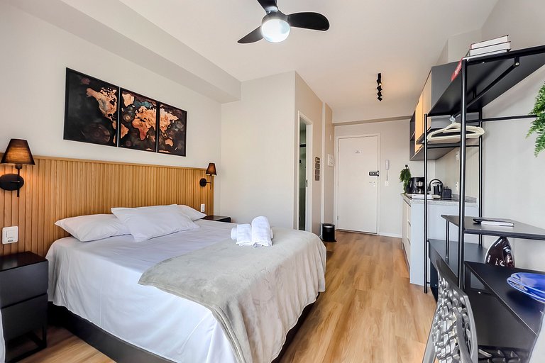 Studio Charmoso + Piscina e Metrô