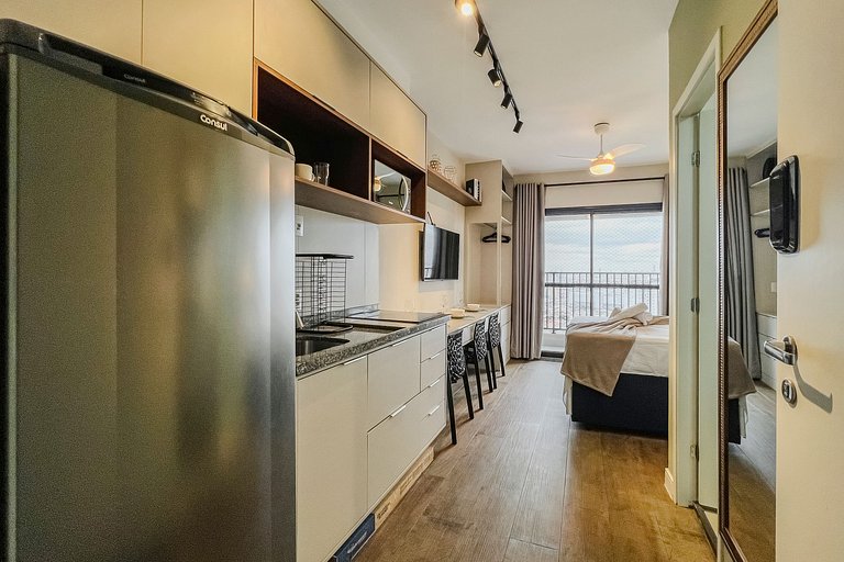 Studio com Vista Incrível + Vaga, AC e Piscina