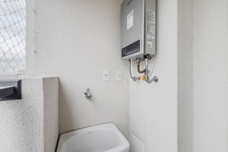 Apê TOP - Ar Condicionado + Piscina - 1 min. metrô