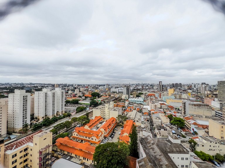 Apê TOP - Ar Condicionado + Piscina - 1 min. metrô