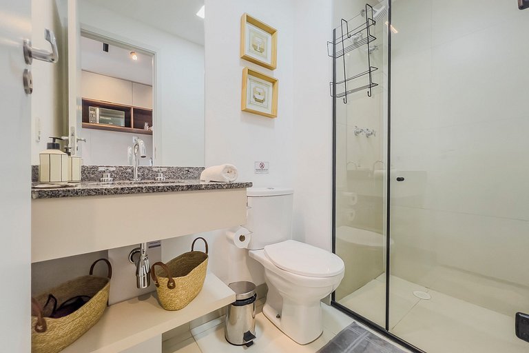Apê TOP - Ar Condicionado + Piscina - 1 min. metrô