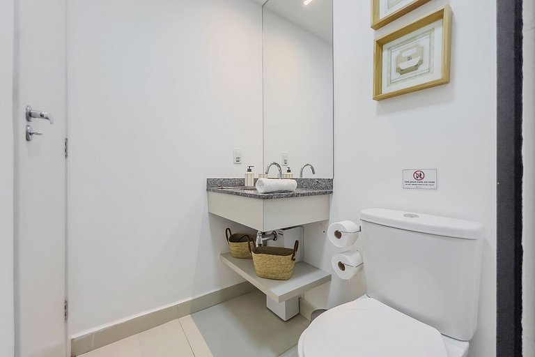 Apê TOP - Ar Condicionado + Piscina - 1 min. metrô
