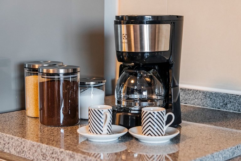 Studio p/ 4 pessoas + Piscina e Rooftop!