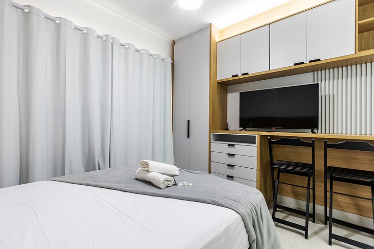 Studio Completo + Frente ao Metrô