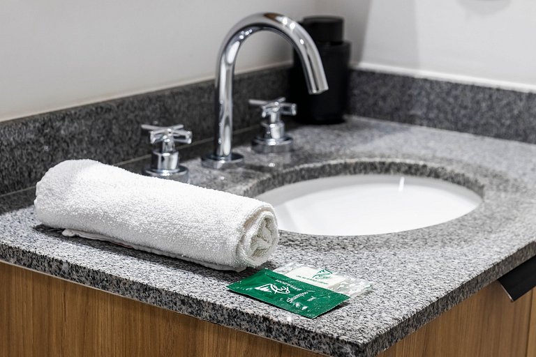 Studio Completo + Frente ao Metrô