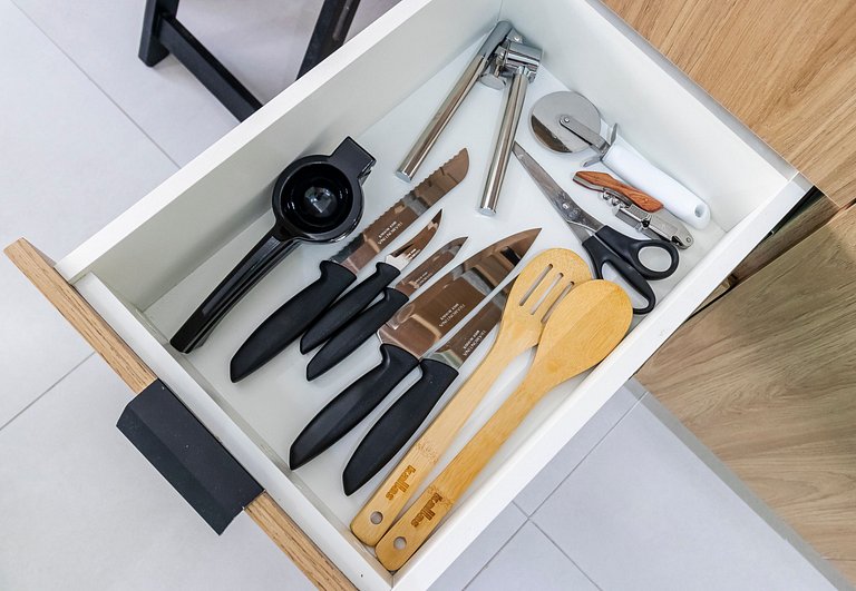 Studio Completo + Frente ao Metrô