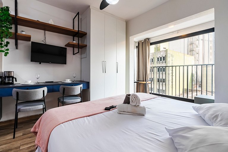 Studio Cama King + Vaga e Piscina!