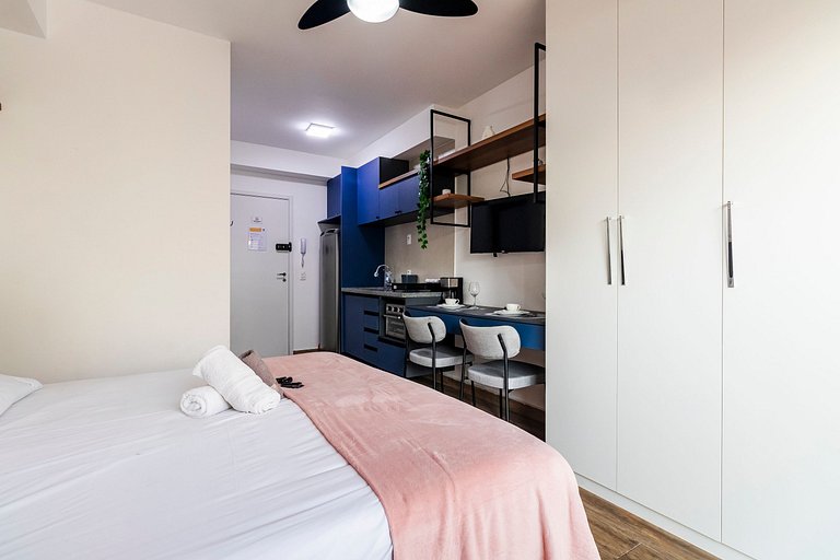 Studio Cama King + Vaga e Piscina!