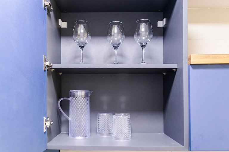 Studio Cama King + Vaga e Piscina!