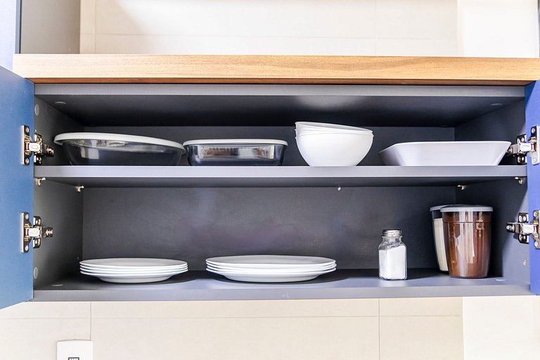 Studio Cama King - na porta do metrô