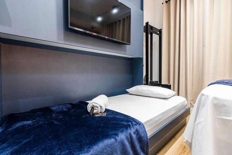 Studio Exclusivo frente ao Metrô + AC