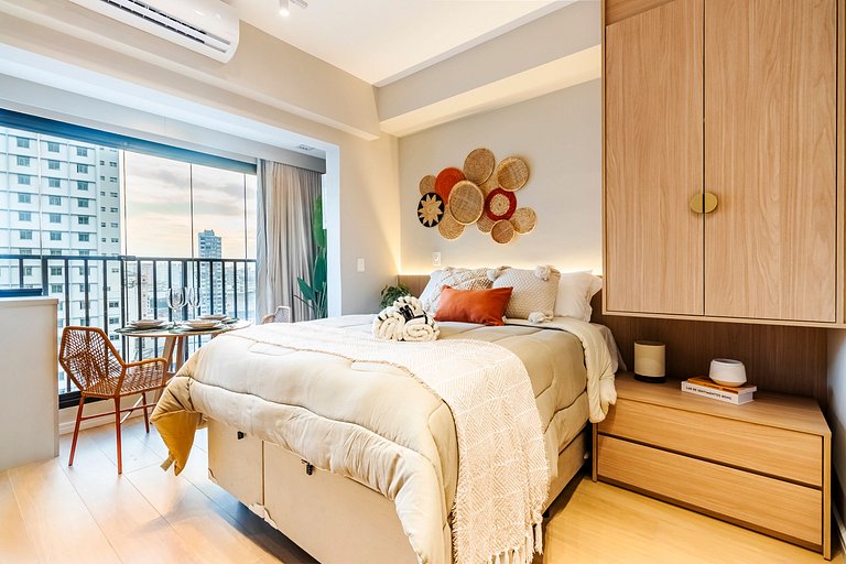 Studio Moderno C/ Vaga, AC, Piscina e Rooftop