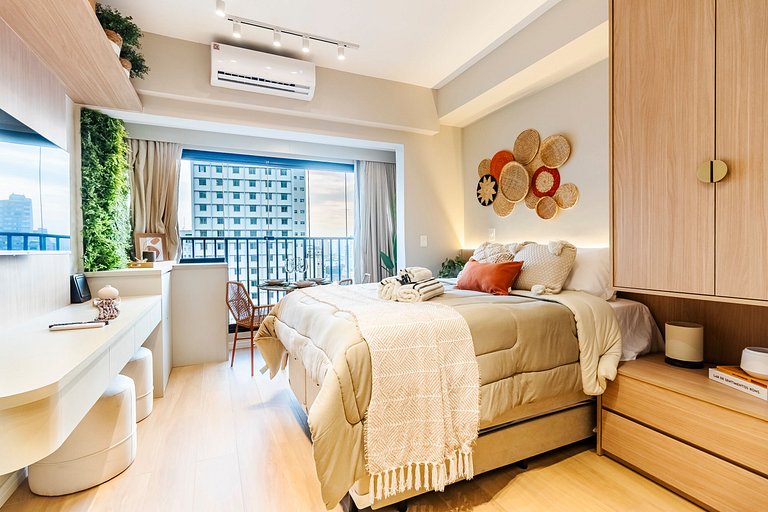 Studio Moderno C/ Vaga, AC, Piscina e Rooftop