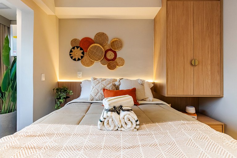 Studio Moderno C/ Vaga, AC, Piscina e Rooftop