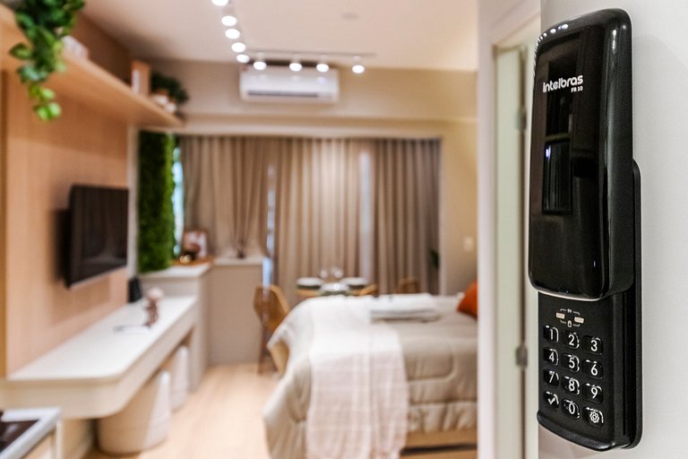 Studio Moderno C/ Vaga, AC, Piscina e Rooftop