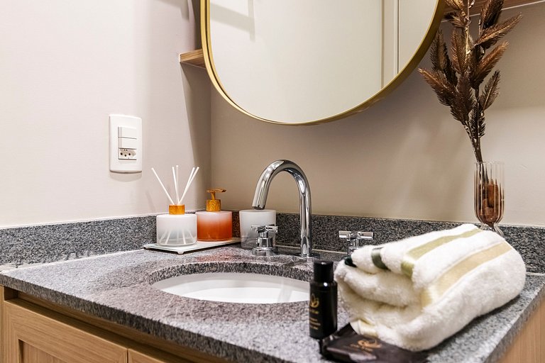 Studio Moderno C/ Vaga, AC, Piscina e Rooftop