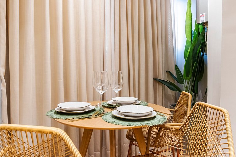 Studio Moderno C/ Vaga, AC, Piscina e Rooftop