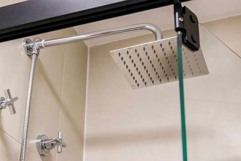 Studio Moderno C/ Vaga, AC, Piscina e Rooftop