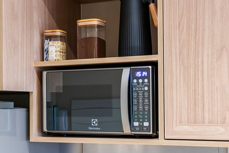 Studio Moderno C/ Vaga, AC, Piscina e Rooftop