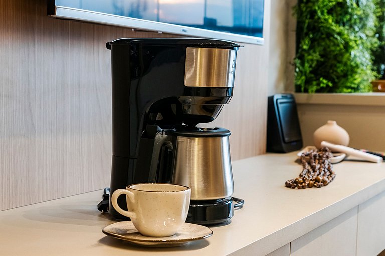 Studio Moderno C/ Vaga, AC, Piscina e Rooftop