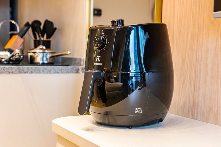 Studio Moderno C/ Vaga, AC, Piscina e Rooftop