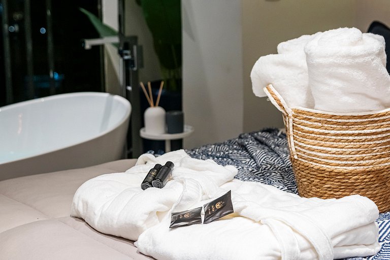 Studio c/ Banheira no 20º + Vaga e Vista Incrível!