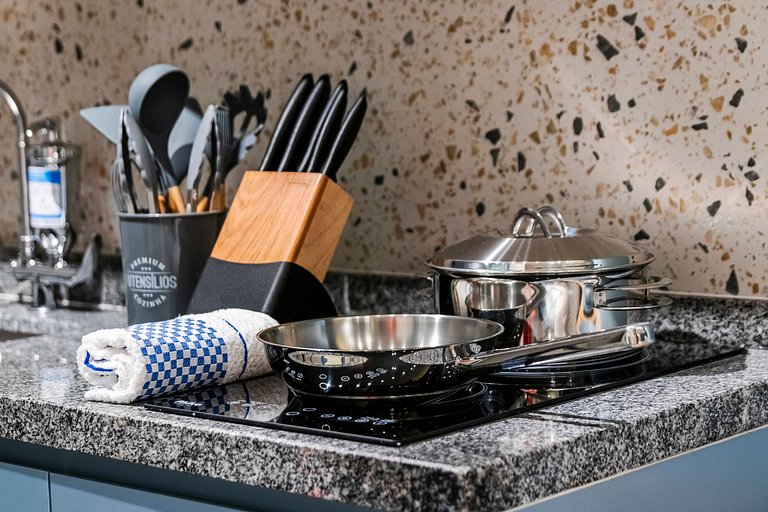 Studio c/ Banheira no 20º + Vaga e Vista Incrível!