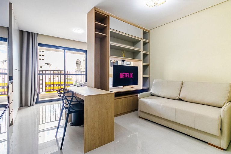 Studio p/ 4 pessoas + Piscina e Coworking