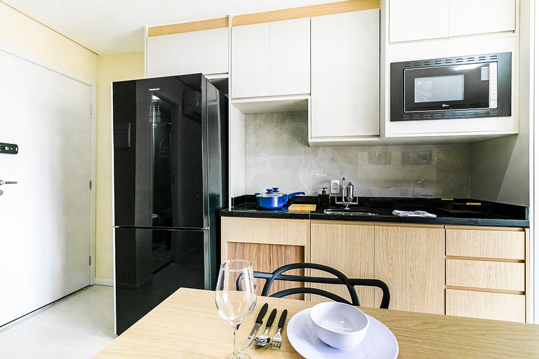 Studio p/ 4 pessoas + Piscina e Coworking