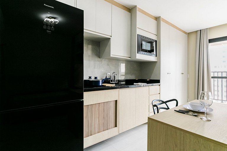 Studio p/ 4 pessoas + Piscina e Coworking