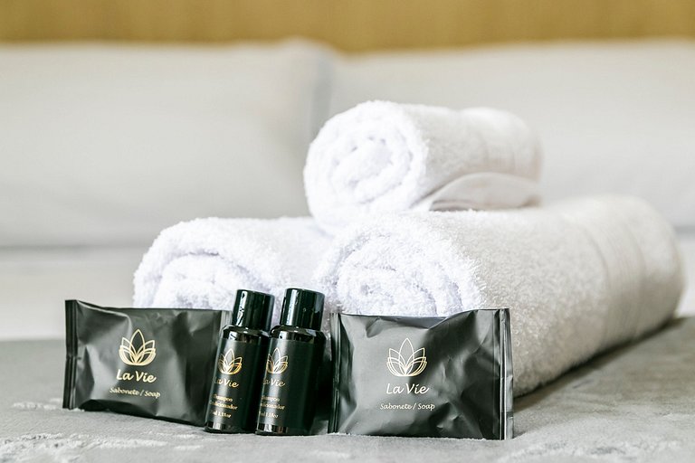 Studio p/ 4 pessoas + Piscina e Coworking