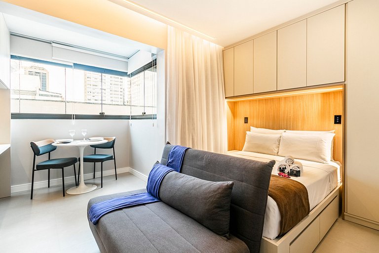 Pamplona no Hype da Paulista - AC, Piscina e Metrô