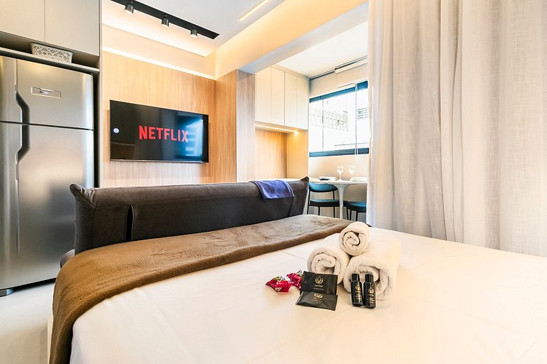 Pamplona no Hype da Paulista - AC, Piscina e Metrô