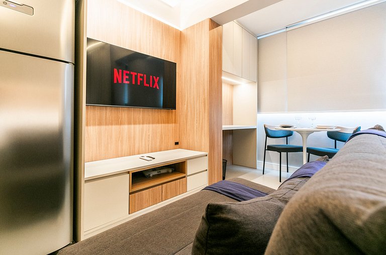 Pamplona no Hype da Paulista - AC, Piscina e Metrô