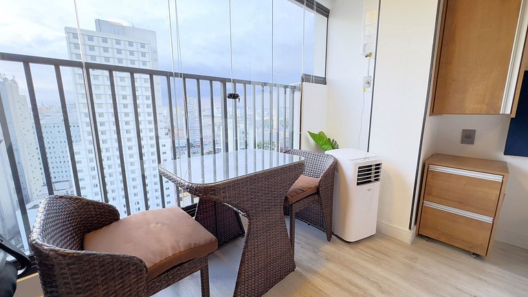 Studio TOPO de SP - 17º andar, AC, Piscina e Metrô