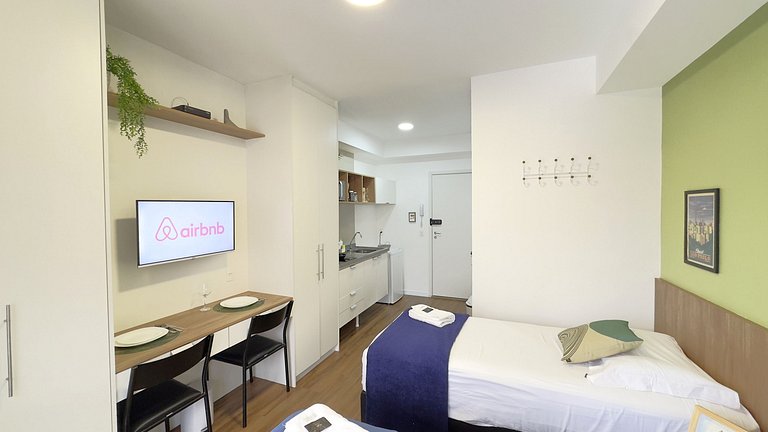 Conforto e Estilo em SP | 2 Camas de Solteiro