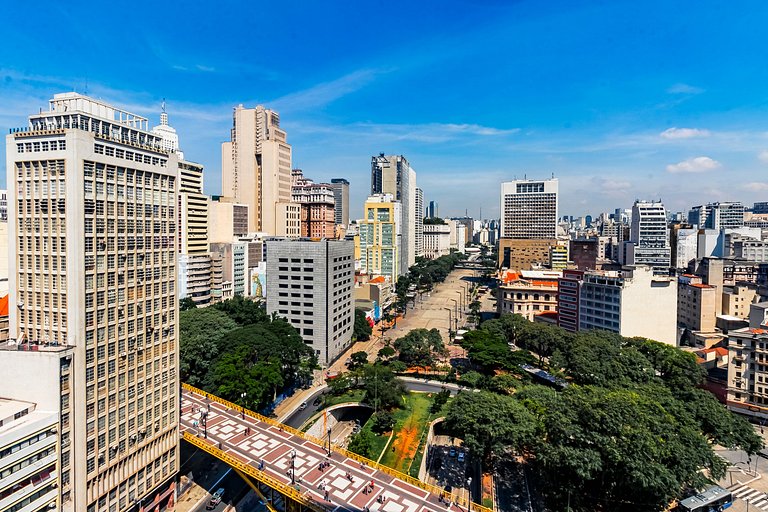 Apê muito estiloso no 22º Andar - Sampa SKY