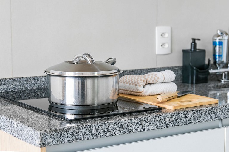 Apê nas "alturas" de SP + Ar Condicionado