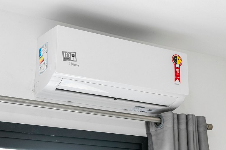 Apê nas "alturas" de SP + Ar Condicionado