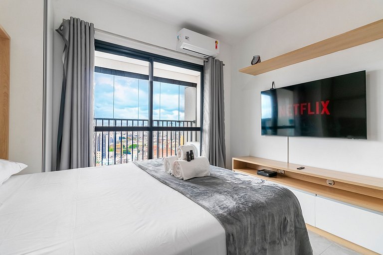 Apê nas "alturas" de SP + Ar Condicionado