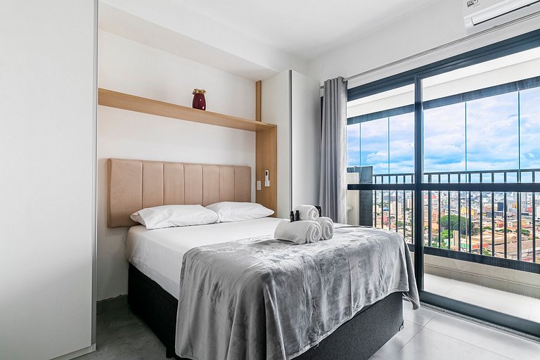 Apê nas "alturas" de SP + Ar Condicionado