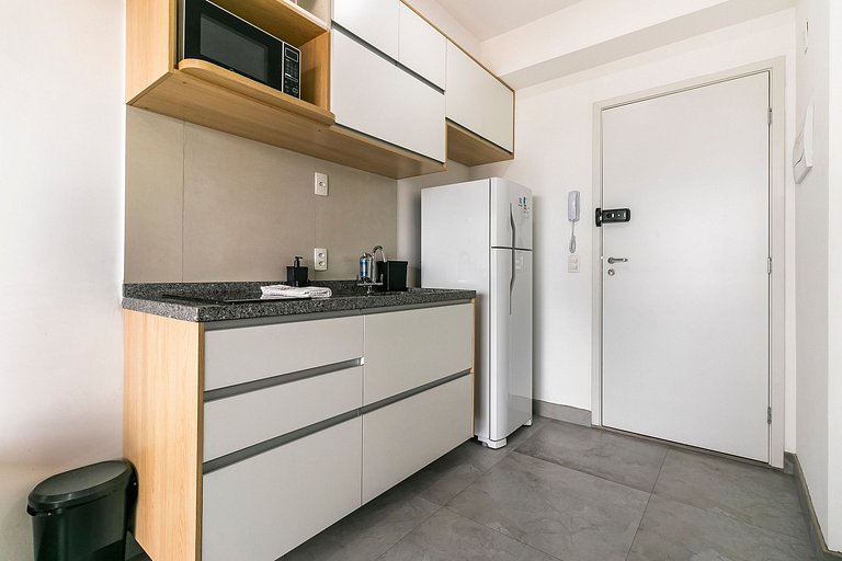 Apê nas "alturas" de SP + Ar Condicionado