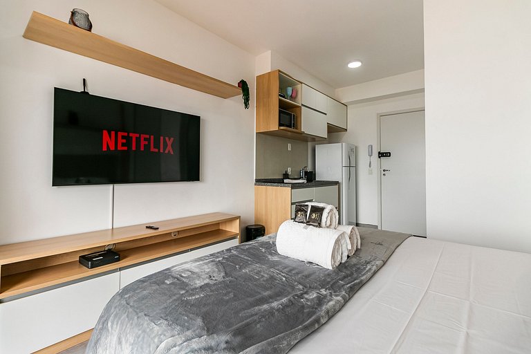 Apê nas "alturas" de SP + Ar Condicionado